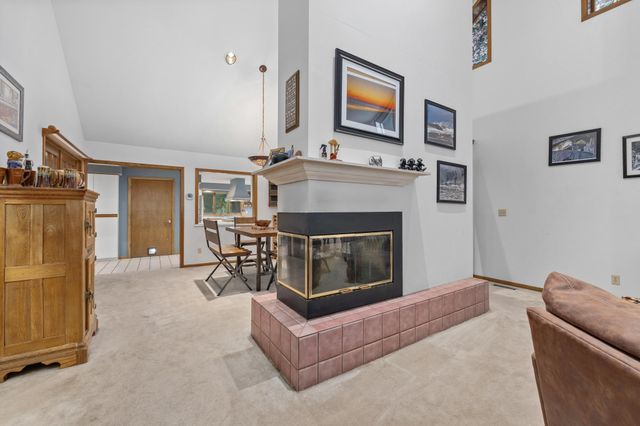 600 W 9th St, Newton, KS 67114