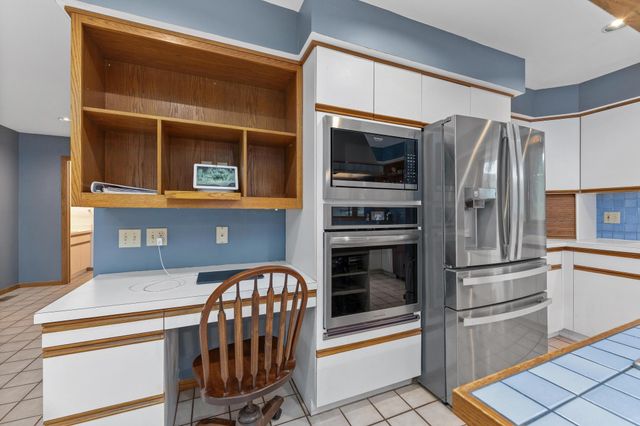 600 W 9th St, Newton, KS 67114