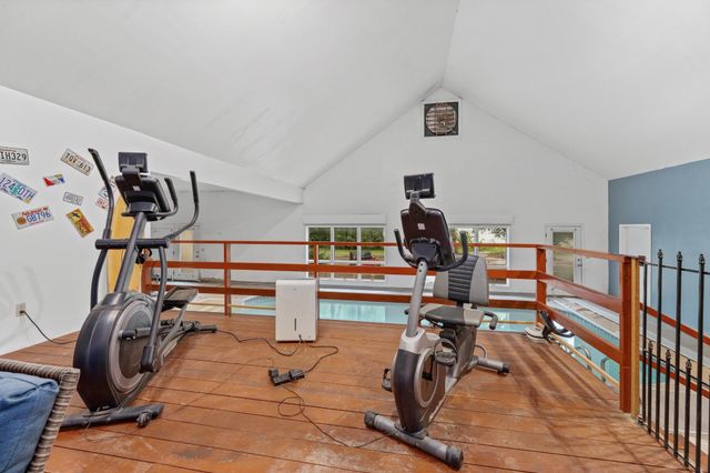 600 W 9th St, Newton, KS 67114