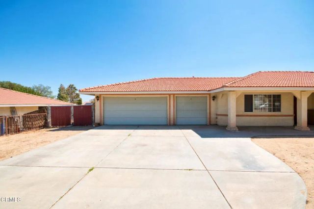 9527 Riggins Road, Phelan, CA 92371
