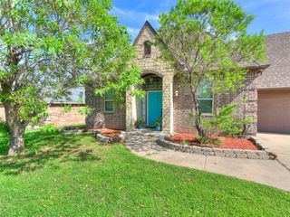 12401 SW 7th Street, Yukon, OK 73099