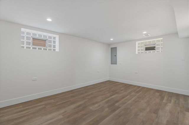 7230 S Avers Avenue, Chicago, IL 60629