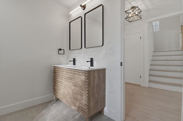 7230 S Avers Avenue, Chicago, IL 60629