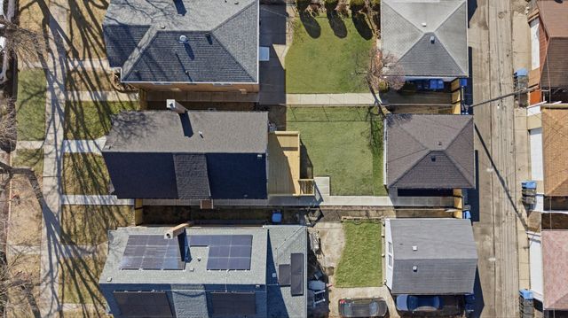 7230 S Avers Avenue, Chicago, IL 60629