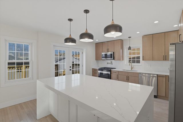 7230 S Avers Avenue, Chicago, IL 60629