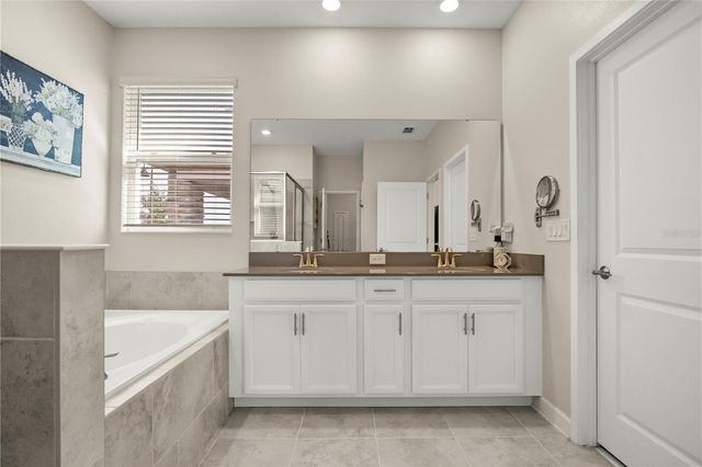 2292 MOUNTAIN PINE STREET, Ocoee, FL 34761