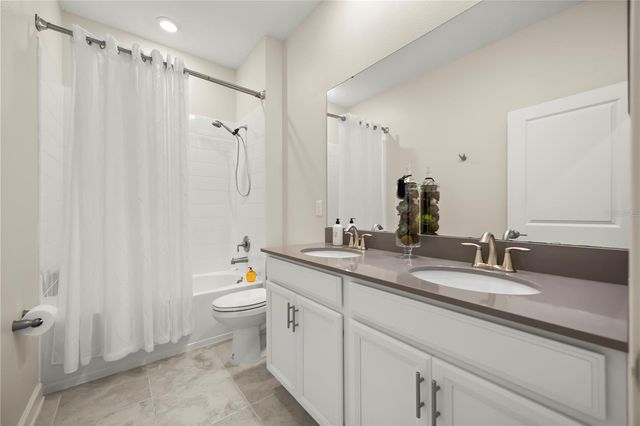 2292 MOUNTAIN PINE STREET, Ocoee, FL 34761