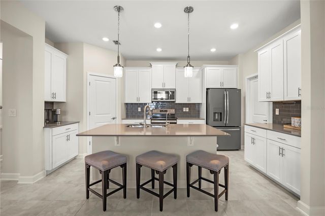 2292 MOUNTAIN PINE STREET, Ocoee, FL 34761