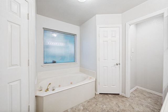 816 Willow Court, Saginaw, TX 76179