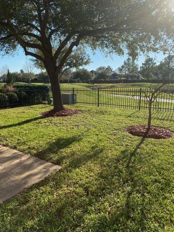 11815 Canyon Mills Drive, Houston, TX 77095