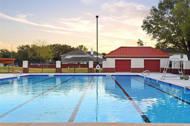 11815 Canyon Mills Drive, Houston, TX 77095