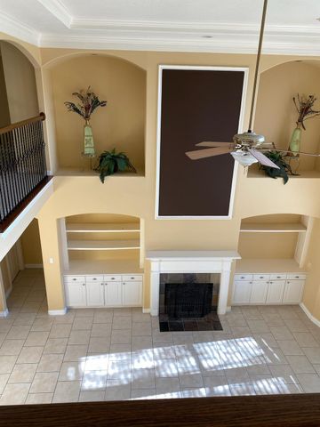 11815 Canyon Mills Drive, Houston, TX 77095