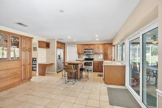 4502 MOHICAN TRAIL, Valrico, FL 33594