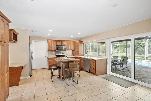4502 MOHICAN TRAIL, Valrico, FL 33594