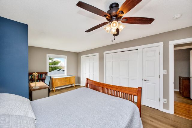 6833 Coburn Lane, Johnston, IA 50131