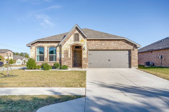 5828 Utopia Drive, Fort Worth, TX 76179
