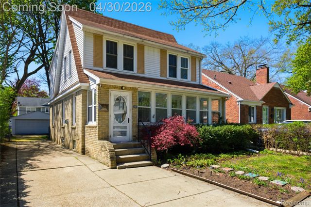 135 N Connecticut Avenue, Royal Oak, MI 48067