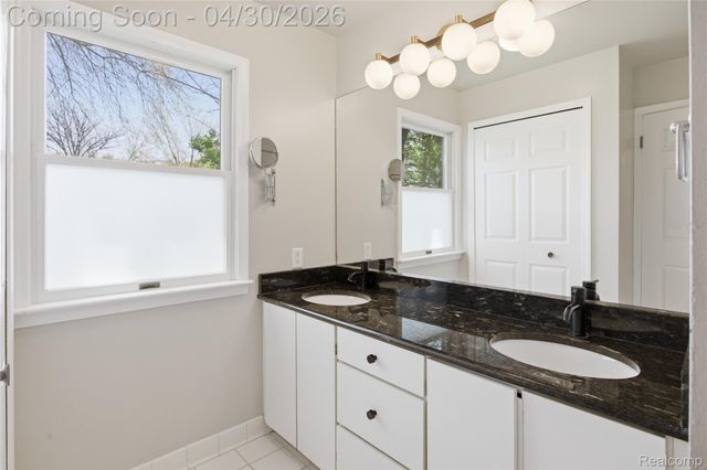 135 N Connecticut Avenue, Royal Oak, MI 48067