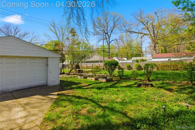 135 N Connecticut Avenue, Royal Oak, MI 48067