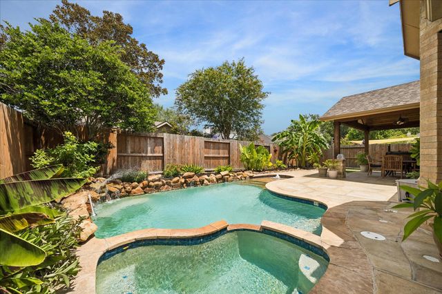 6823 Amber Pine Court, Humble, TX 77346
