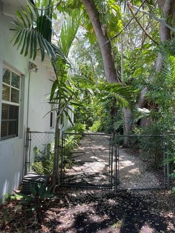 6625 Nervia St, Coral Gables, FL 33146