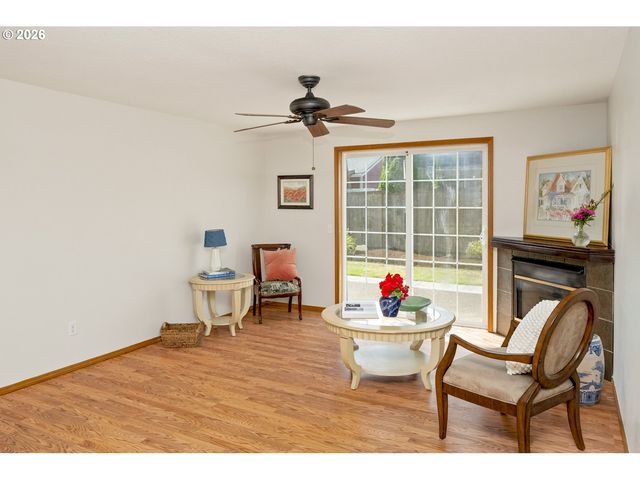 2391 N KAMIAKAN Dr, Cornelius, OR 97113