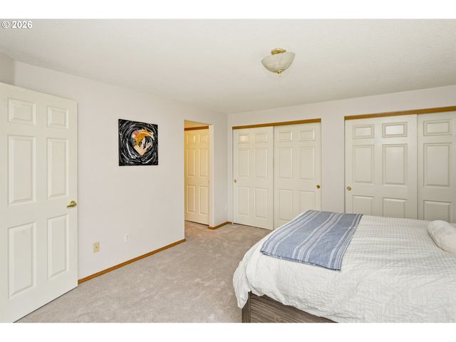 2391 N KAMIAKAN Dr, Cornelius, OR 97113