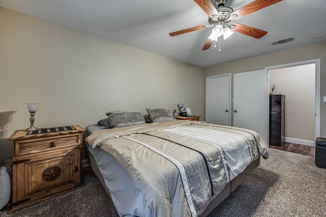 211 Willow Creek Court, Mansfield, TX 76063