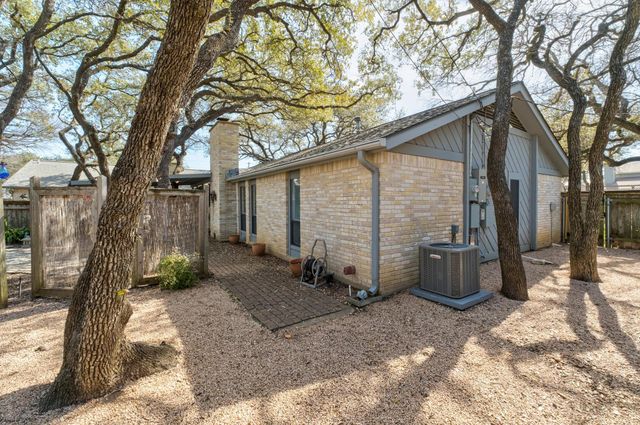 8401 Greenflint LN A & B, Austin, TX 78759