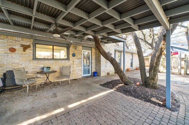 8401 Greenflint LN A & B, Austin, TX 78759