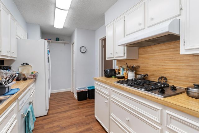 8401 Greenflint LN A & B, Austin, TX 78759