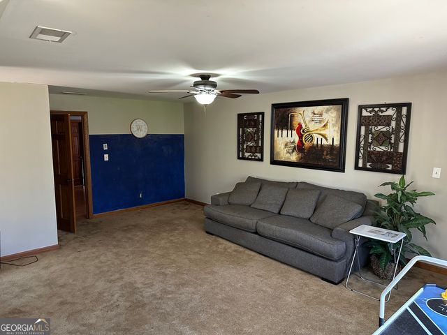 6980 Oak Leaf Drive, Fairburn, GA 30213