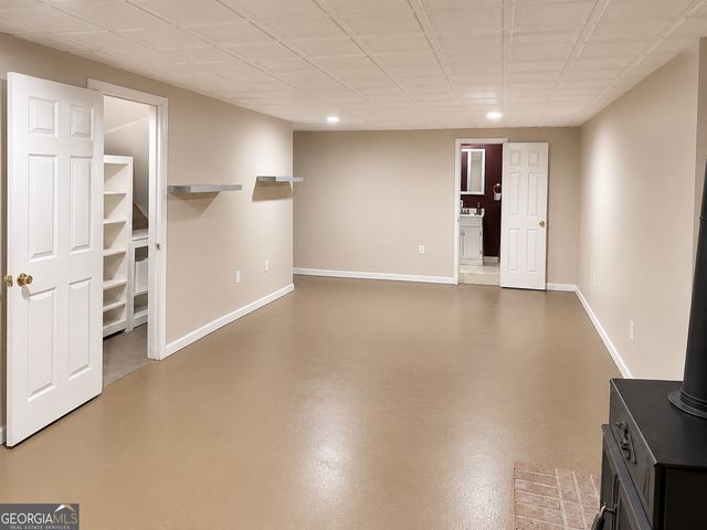 6980 Oak Leaf Drive, Fairburn, GA 30213