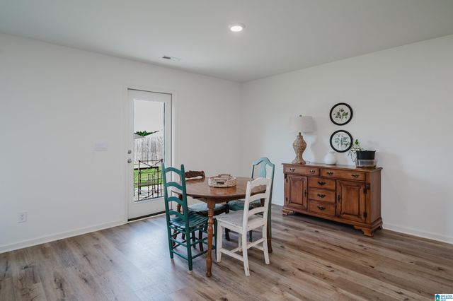 6982 SOUTHERN TRACE LOOP, Leeds, AL 35094