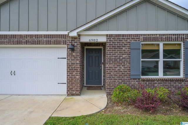 6982 SOUTHERN TRACE LOOP, Leeds, AL 35094