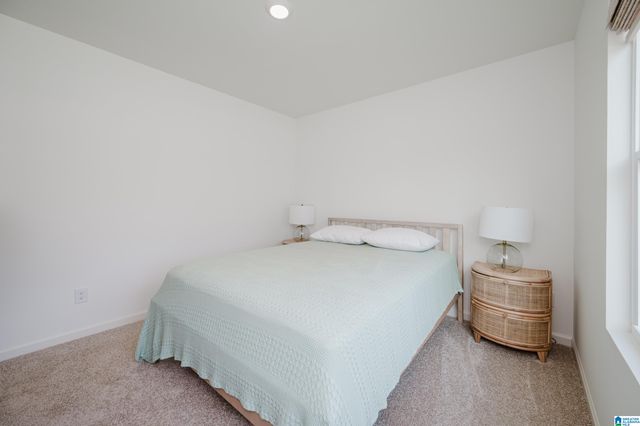 6982 SOUTHERN TRACE LOOP, Leeds, AL 35094