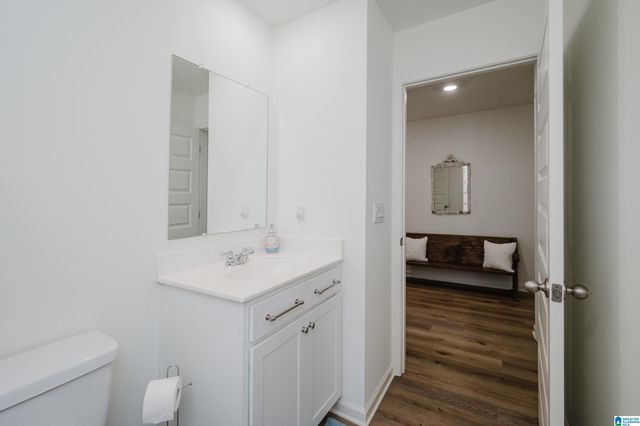 6982 SOUTHERN TRACE LOOP, Leeds, AL 35094