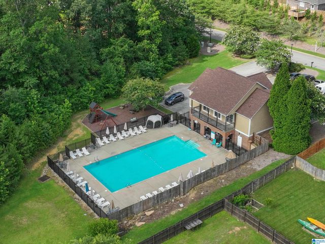 6982 SOUTHERN TRACE LOOP, Leeds, AL 35094