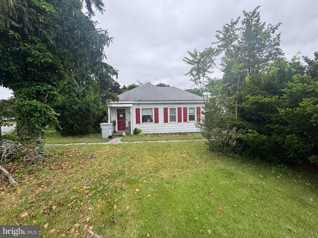 1676 S MAIN RD, Vineland, NJ 08360