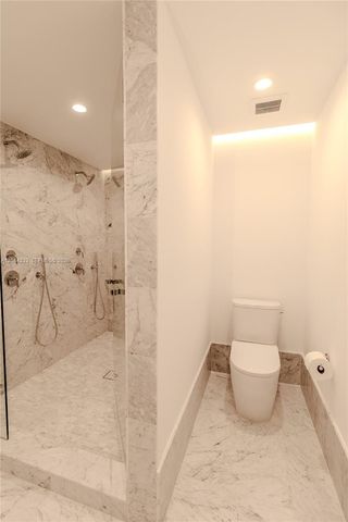 9221 E Bay Harbor Drive 307, Bay Harbor Islands, FL 33154