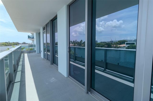 9221 E Bay Harbor Drive 307, Bay Harbor Islands, FL 33154