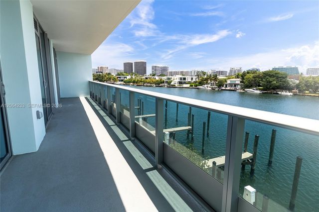 9221 E Bay Harbor Drive 307, Bay Harbor Islands, FL 33154