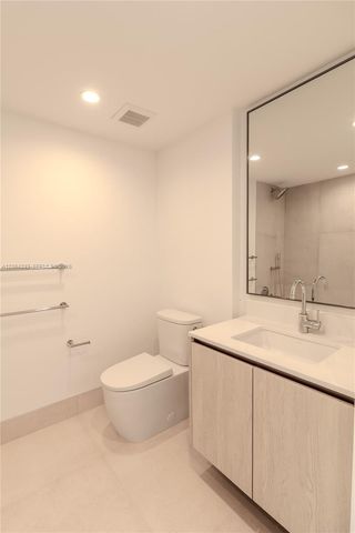 9221 E Bay Harbor Drive 307, Bay Harbor Islands, FL 33154