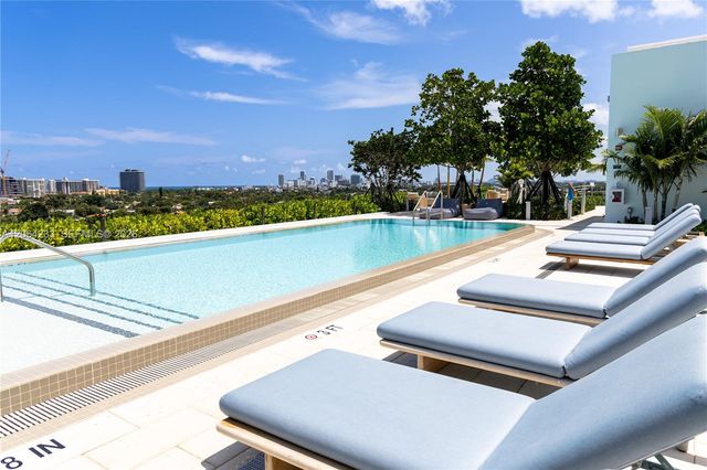 9221 E Bay Harbor Drive 307, Bay Harbor Islands, FL 33154