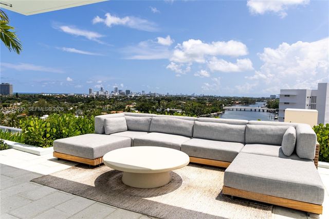 9221 E Bay Harbor Drive 307, Bay Harbor Islands, FL 33154