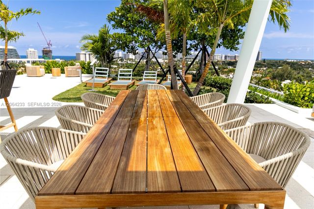 9221 E Bay Harbor Drive 307, Bay Harbor Islands, FL 33154