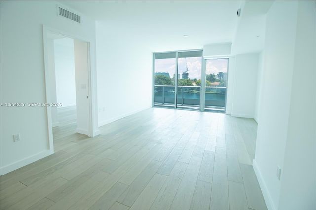 9221 E Bay Harbor Drive 307, Bay Harbor Islands, FL 33154