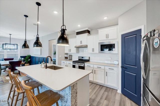 1556 Majors Cup Way, Fuquay Varina, NC 27526