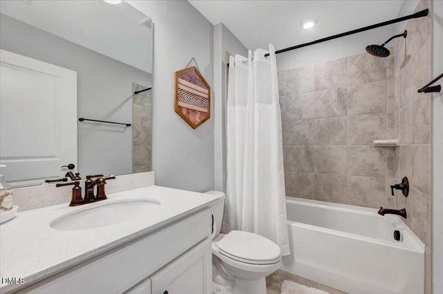 1556 Majors Cup Way, Fuquay Varina, NC 27526