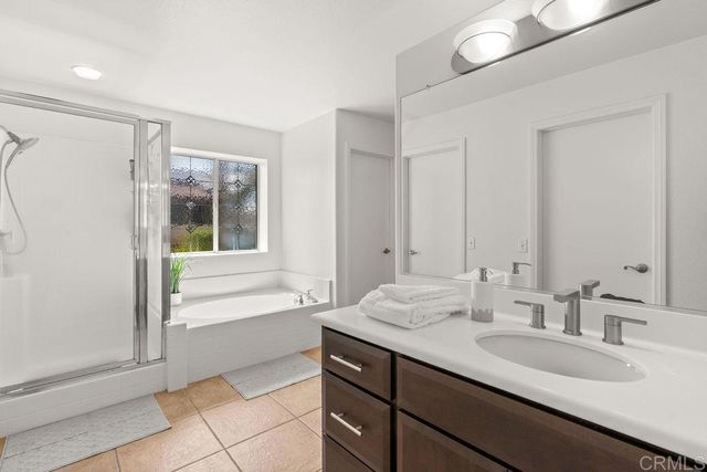 474 Lexington Circle, Oceanside, CA 92057